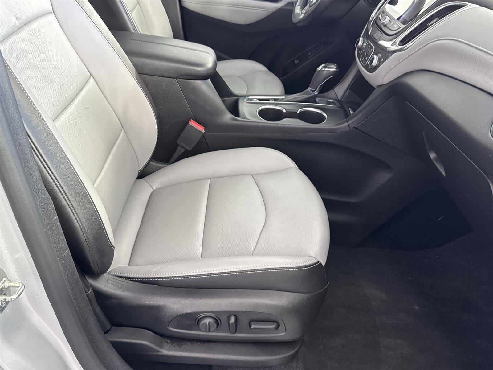 Thumbnail: 2019 Chevrolet Equinox - 18