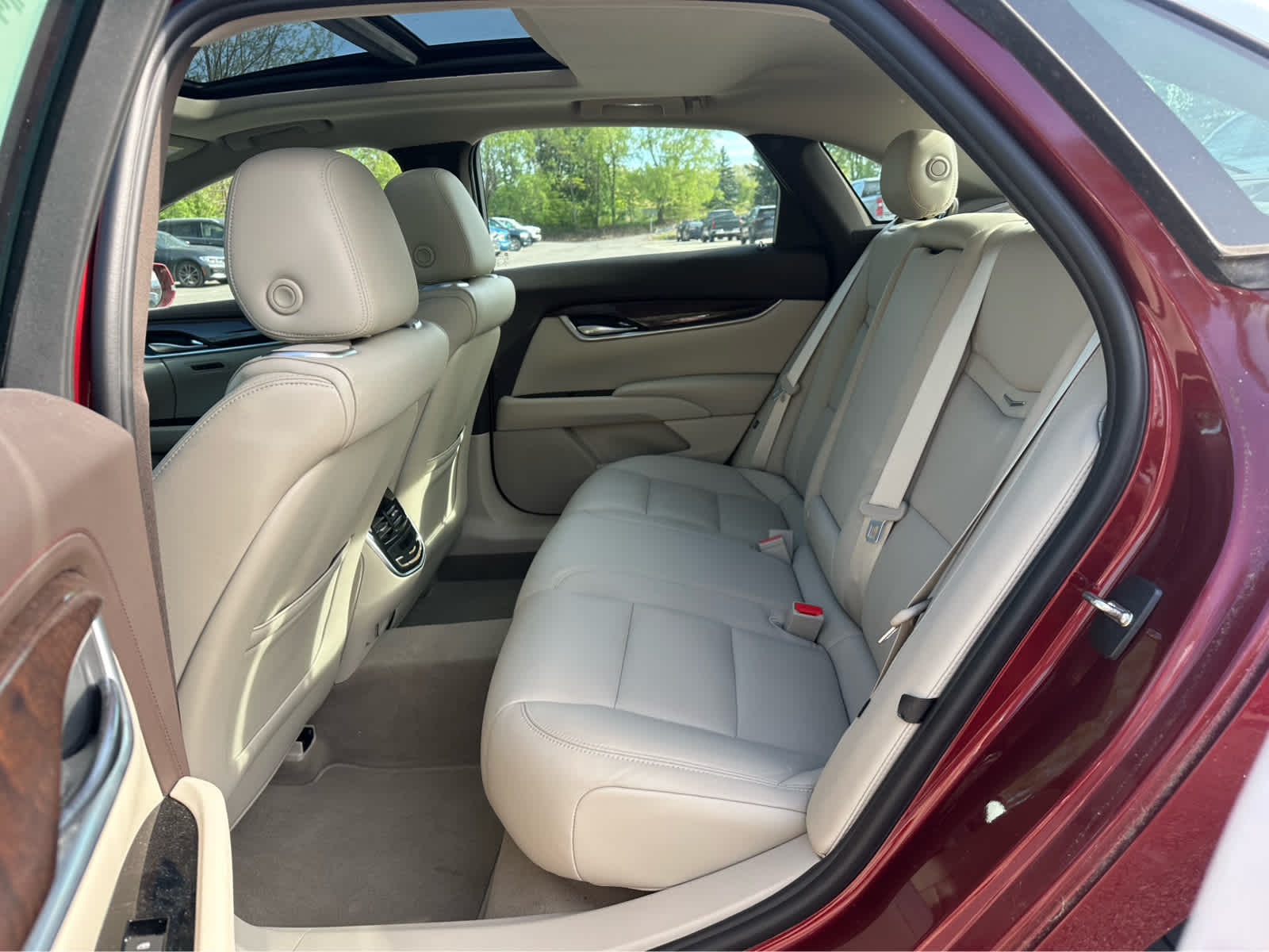 Thumbnail: 2016 Cadillac XTS - 24
