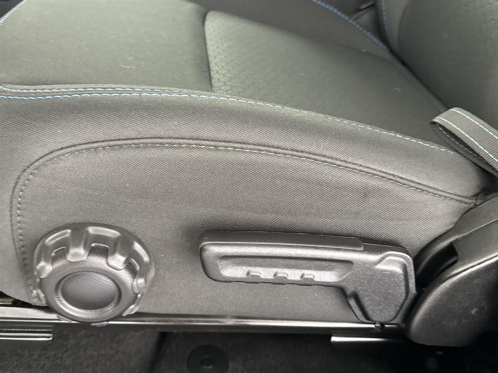 Thumbnail: 2022 Jeep Wrangler - 13