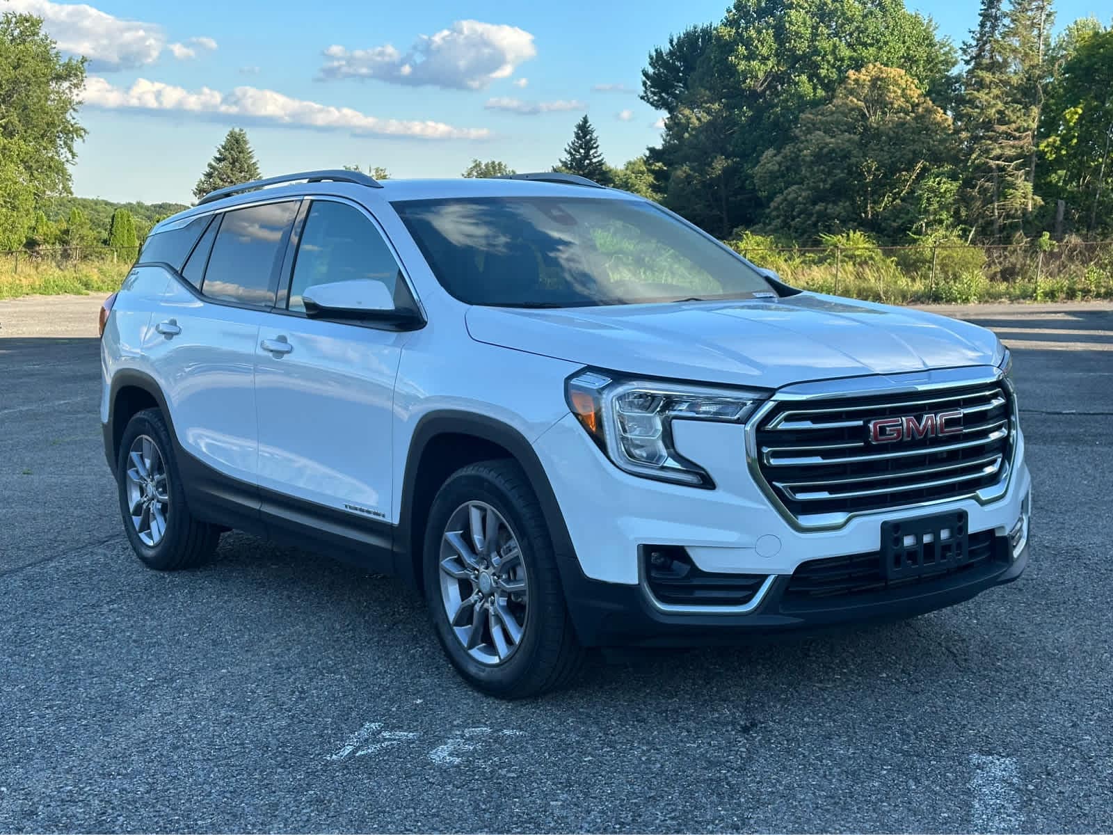 Thumbnail: 2023 GMC Terrain - 3