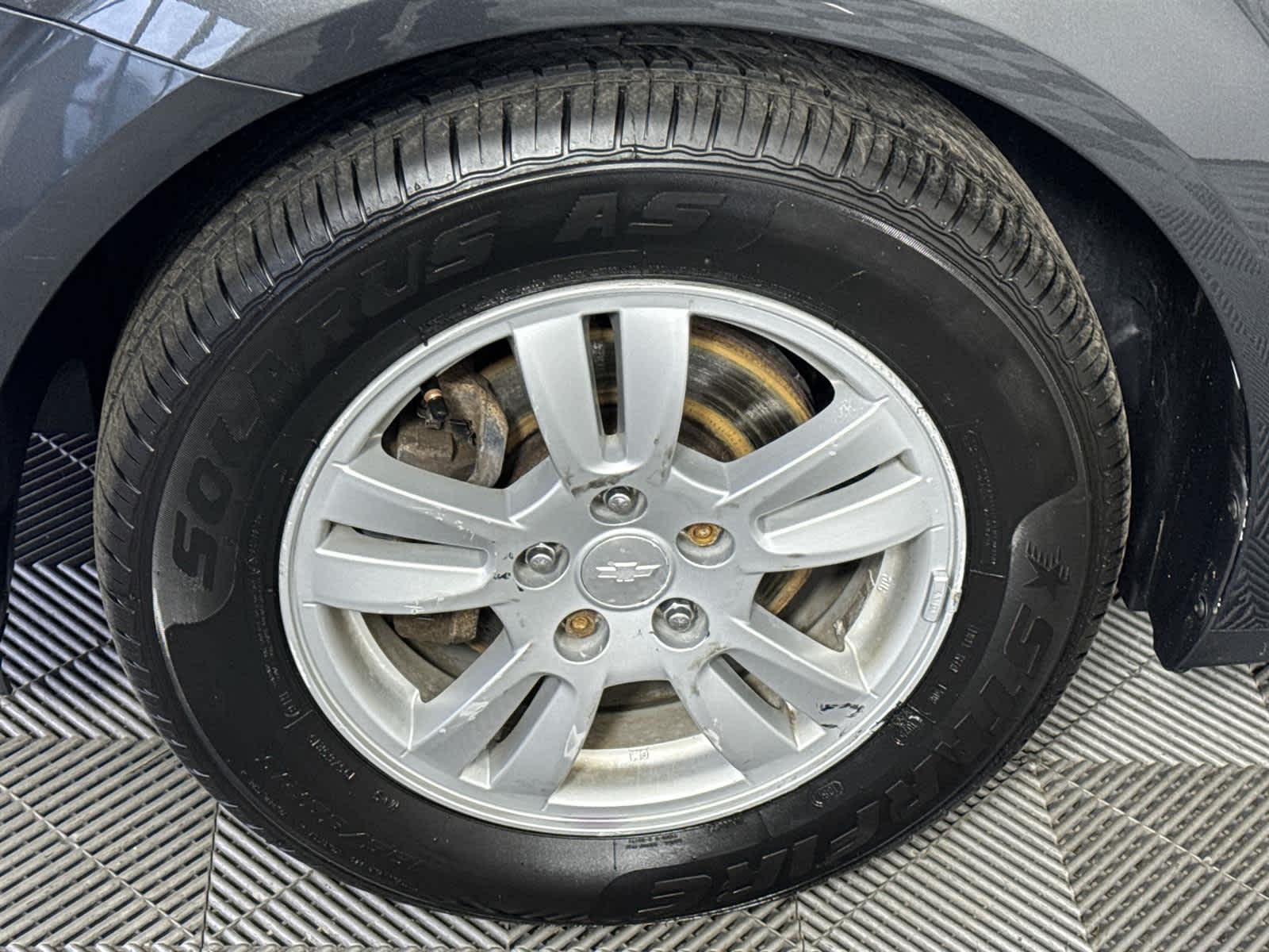 Thumbnail: 2014 Chevrolet Sonic - 11