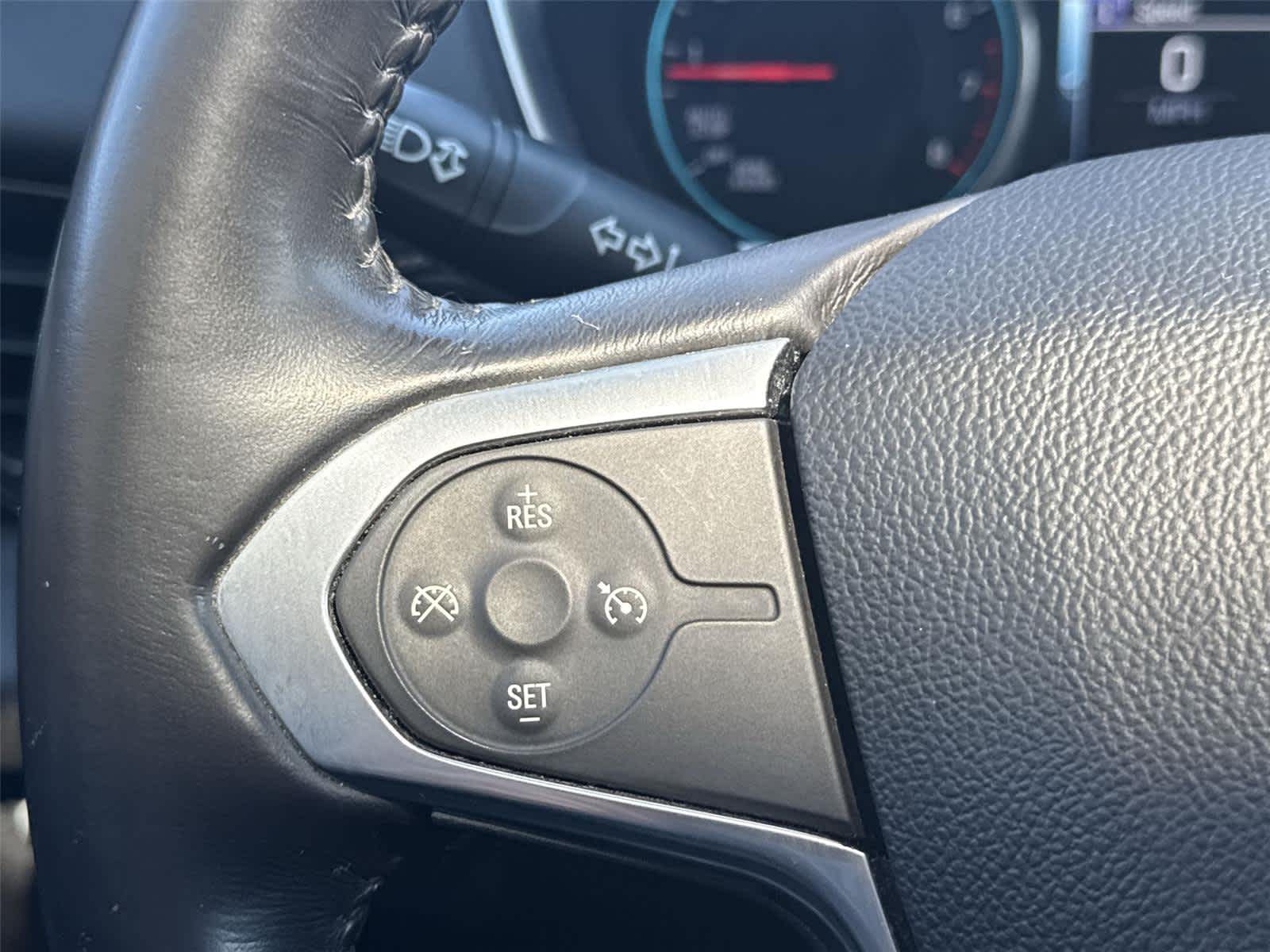 Thumbnail: 2018 Chevrolet Traverse - 24