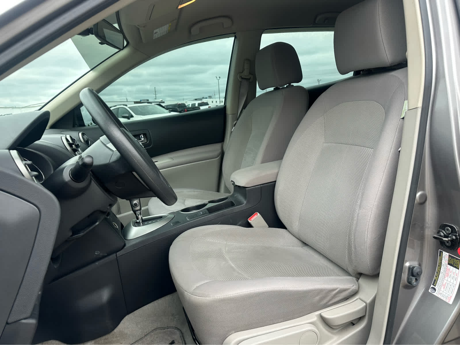 2013 Nissan Rogue S 10