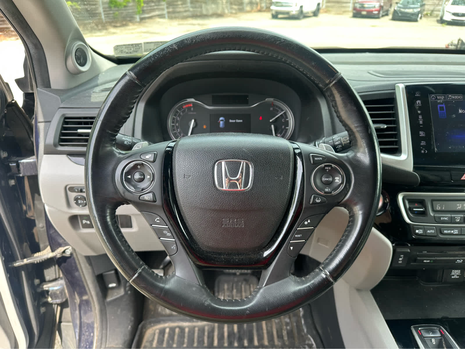 Thumbnail: 2018 Honda Pilot - 13