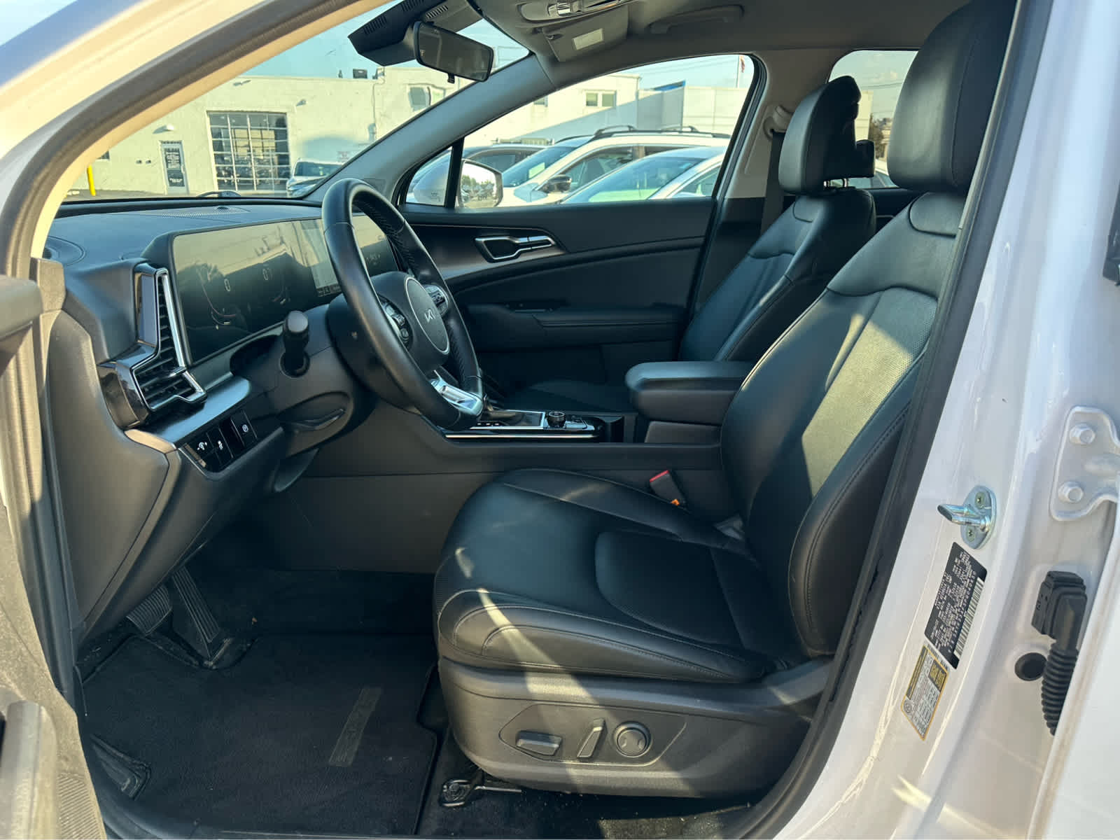 Thumbnail: 2023 Kia Sportage - 8