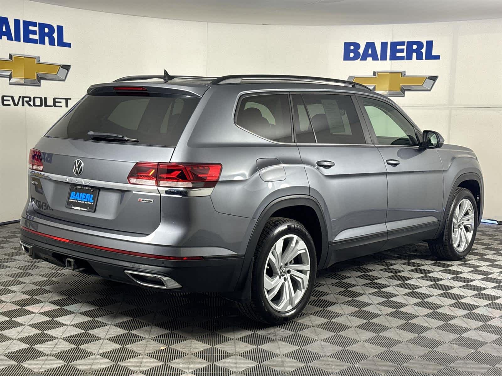 Thumbnail: 2022 Volkswagen Atlas - 5