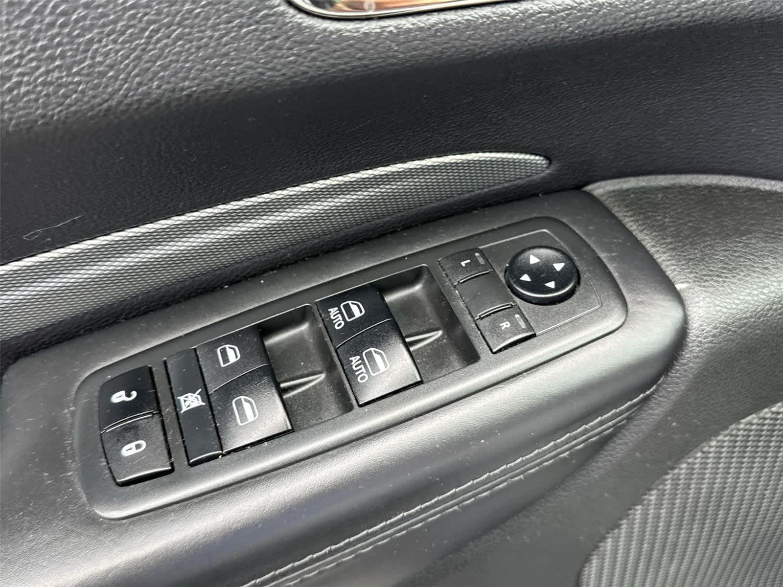 Thumbnail: 2019 Dodge Durango - 22