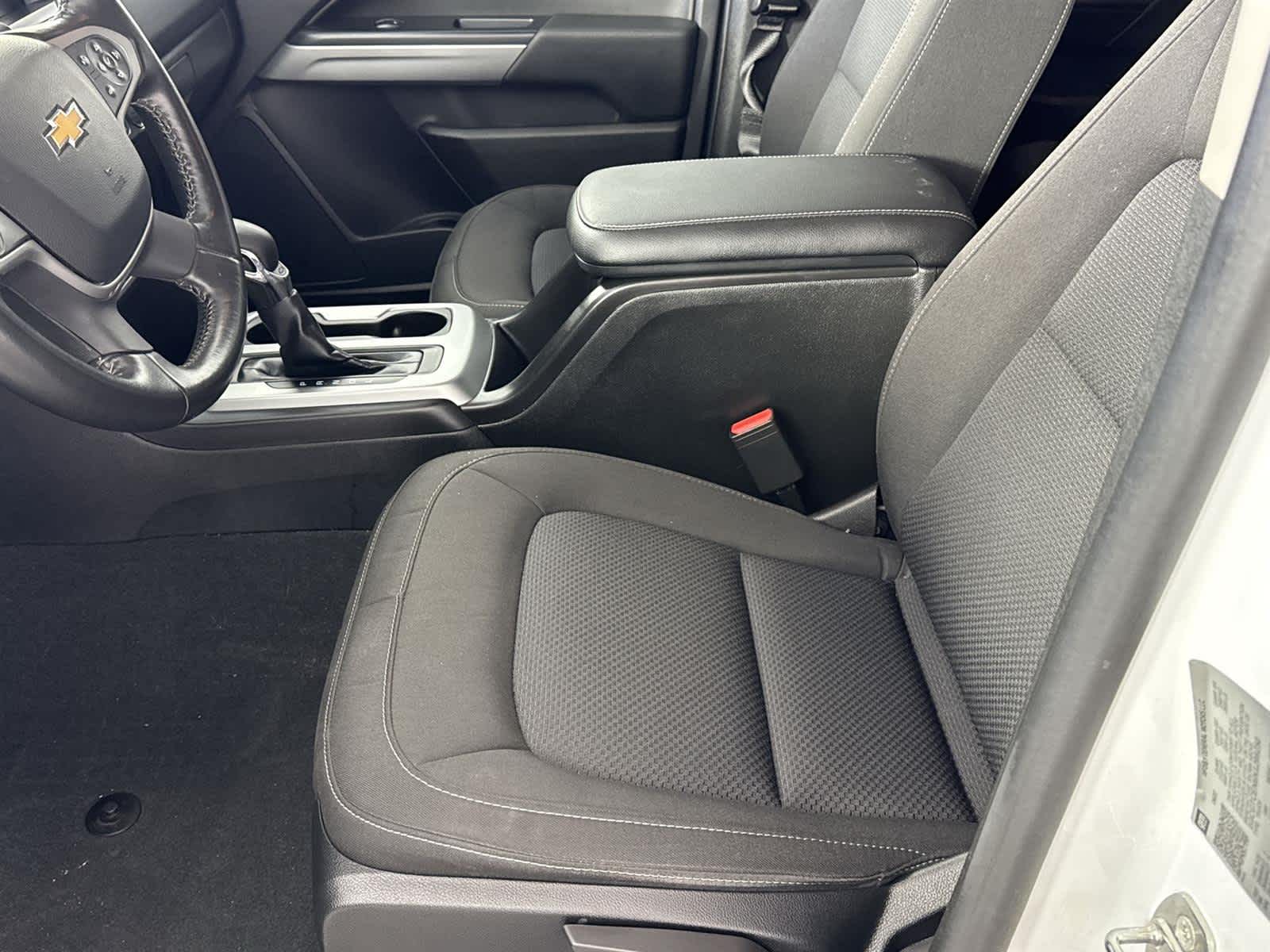 Thumbnail: 2022 Chevrolet Colorado - 11