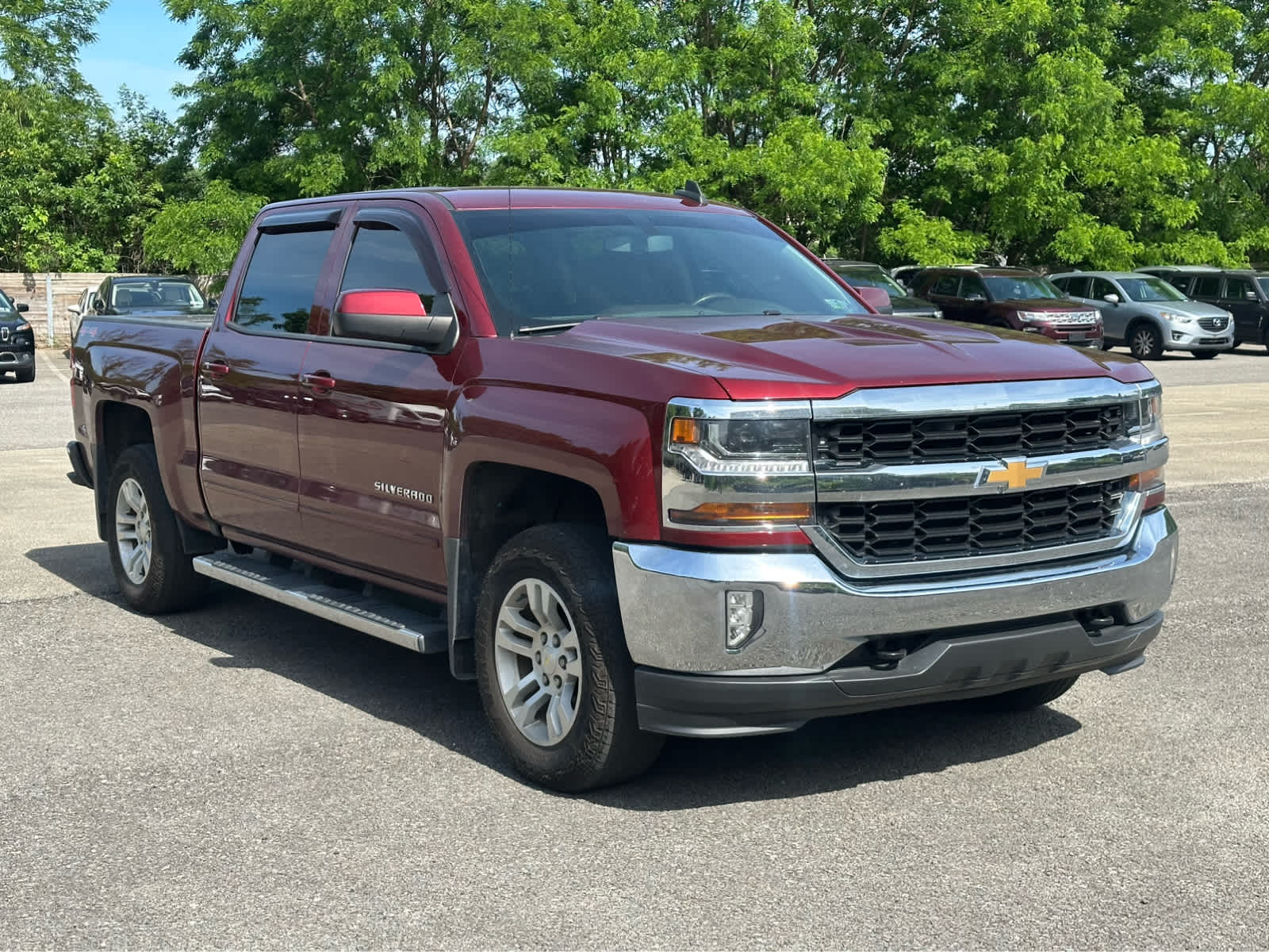 Thumbnail: 2017 Chevrolet Silverado 1500 - 3