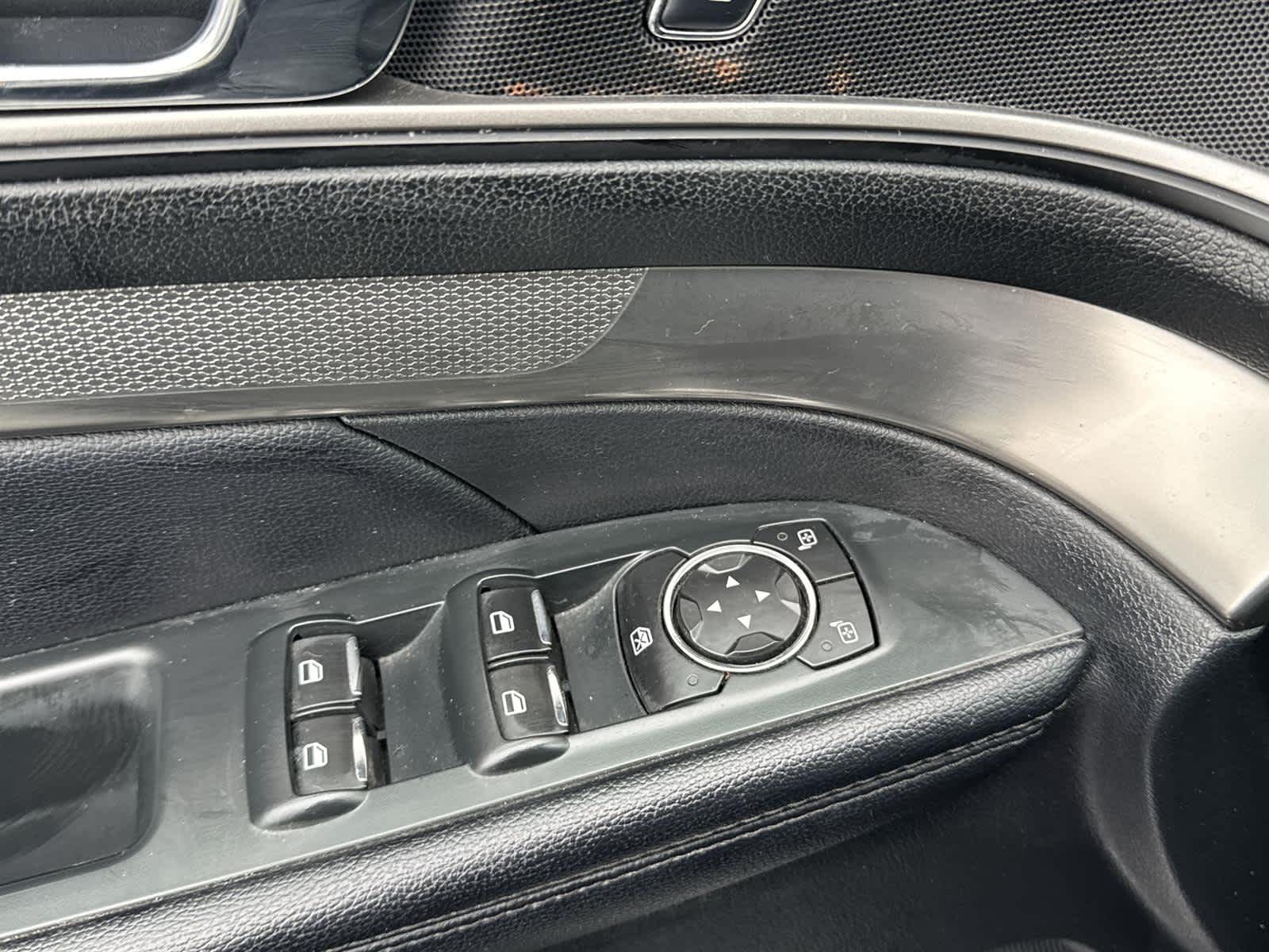 Thumbnail: 2018 Ford Explorer - 21