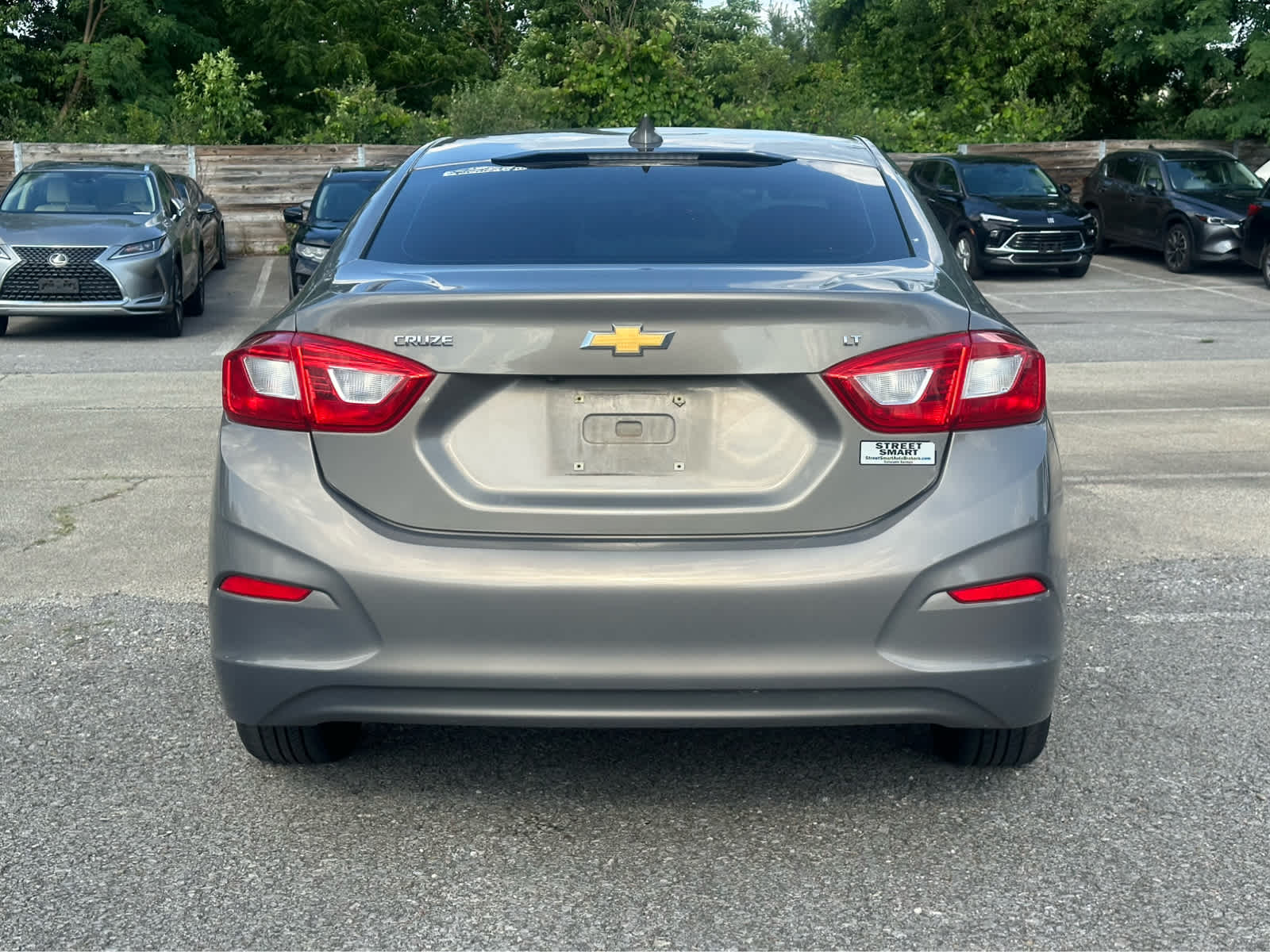 Thumbnail: 2017 Chevrolet Cruze - 6