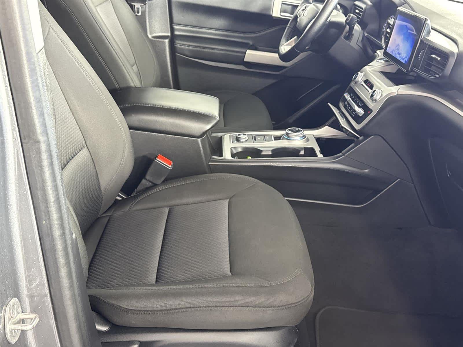 Thumbnail: 2022 Ford Explorer - 14