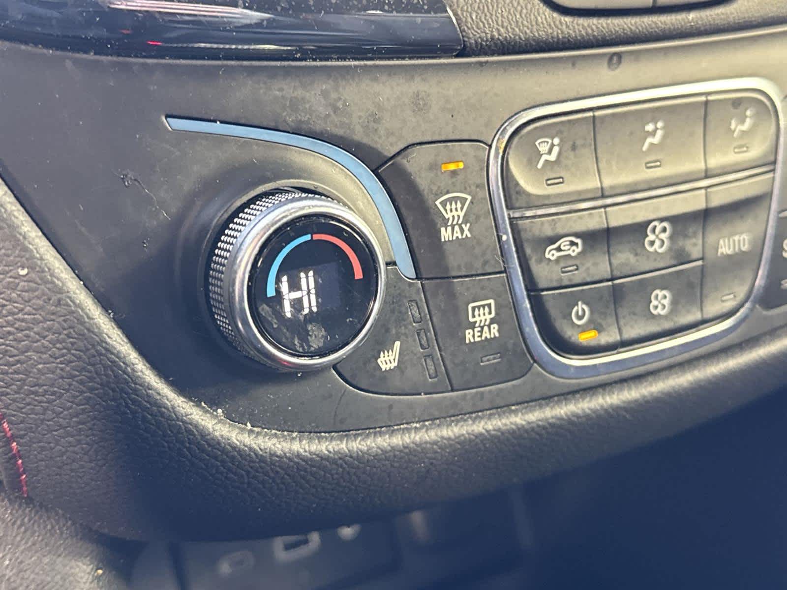 Thumbnail: 2022 Chevrolet Equinox - 20