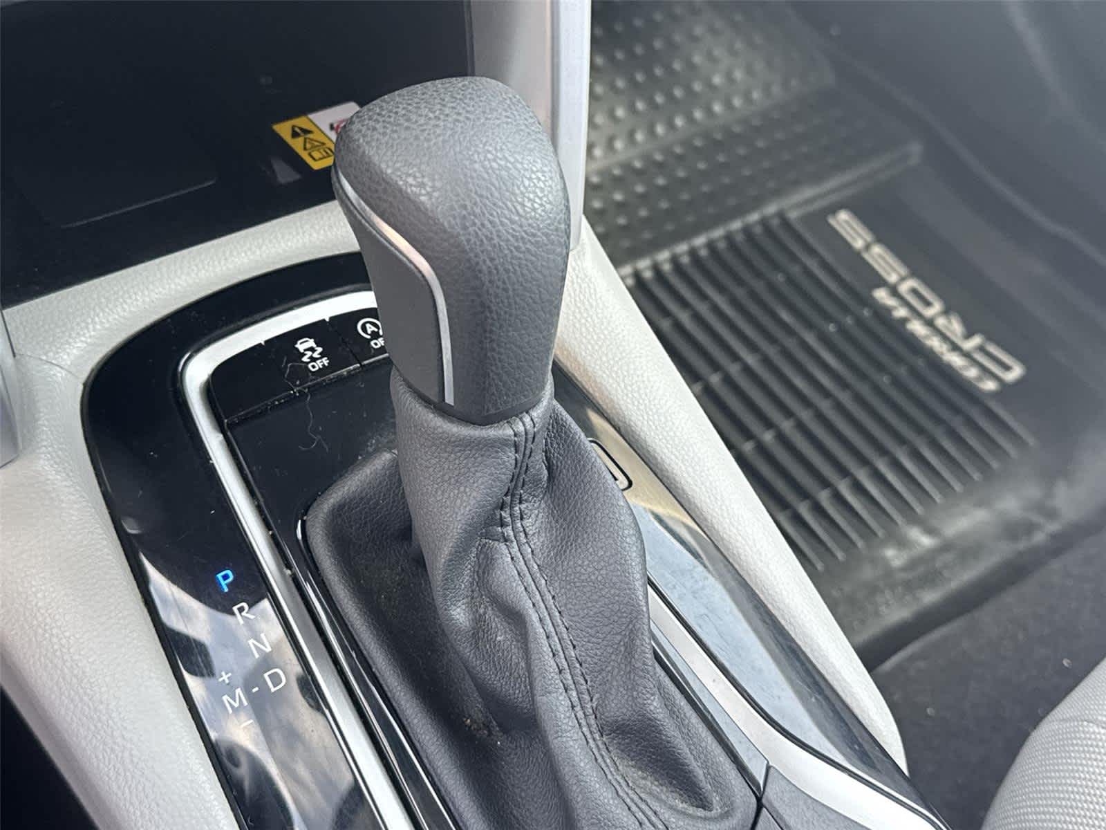 Thumbnail: 2022 Toyota Corolla Cross - 19