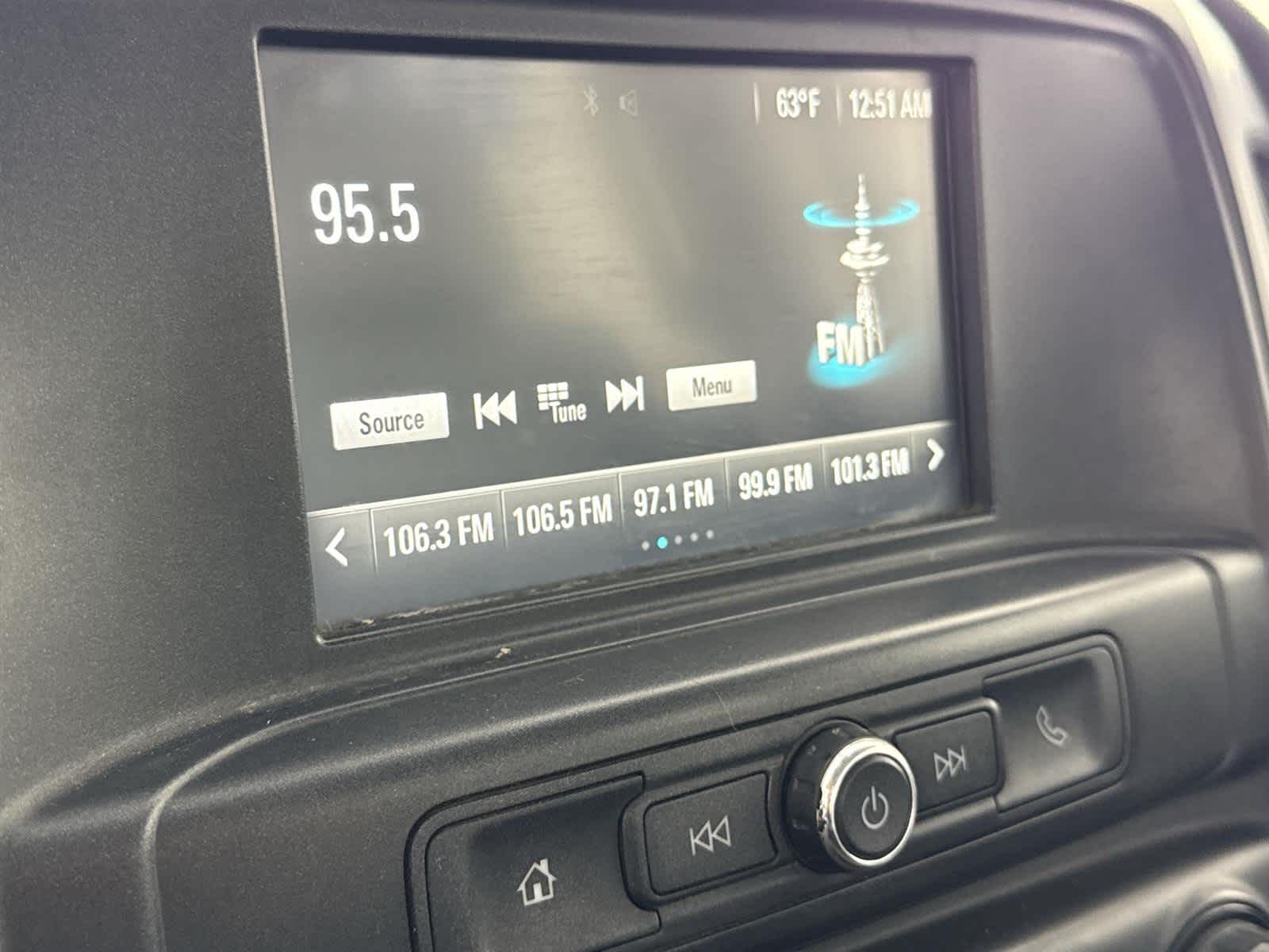 Thumbnail: 2016 Chevrolet Silverado 2500 - 16