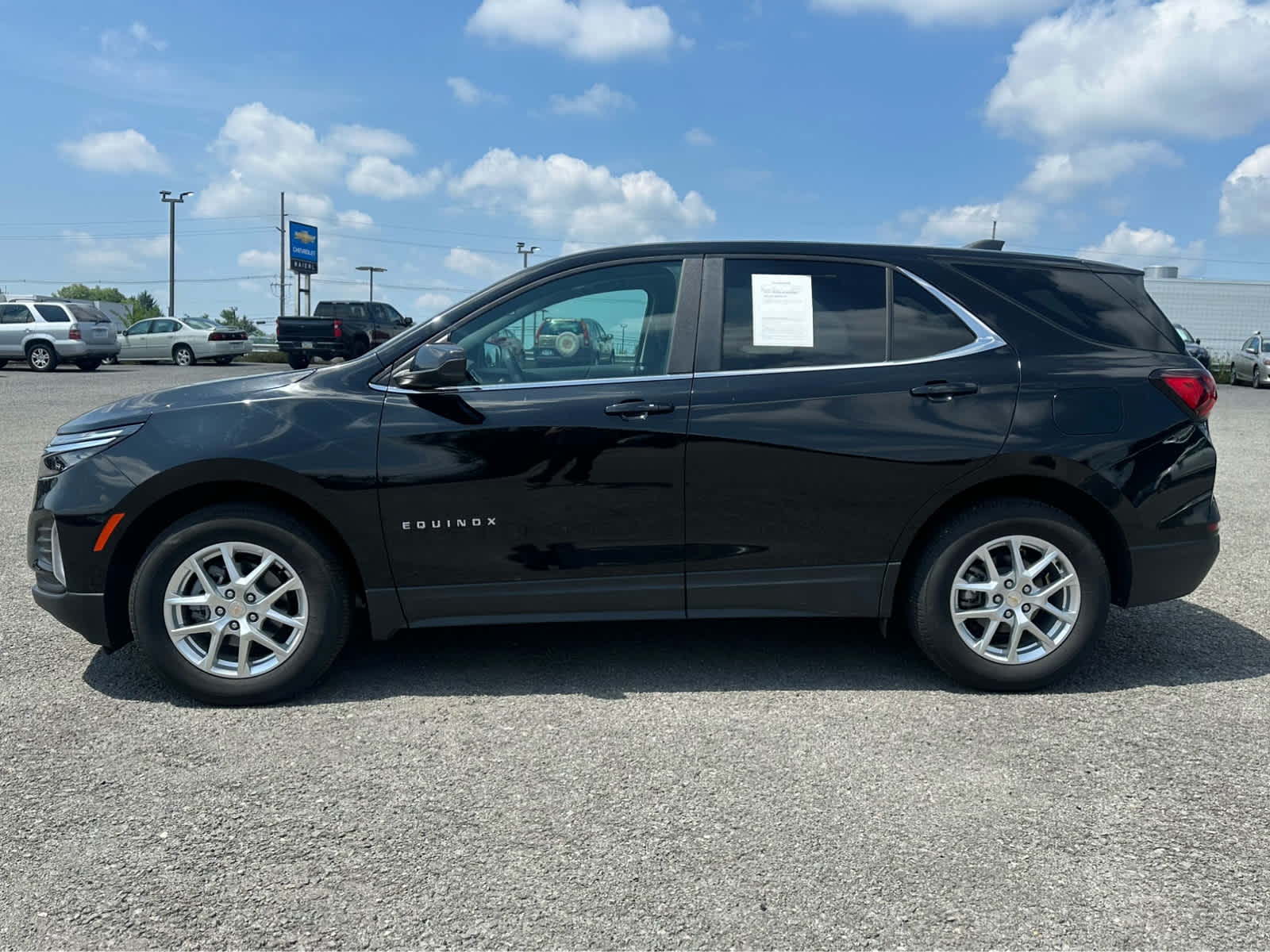 Thumbnail: 2022 Chevrolet Equinox - 4