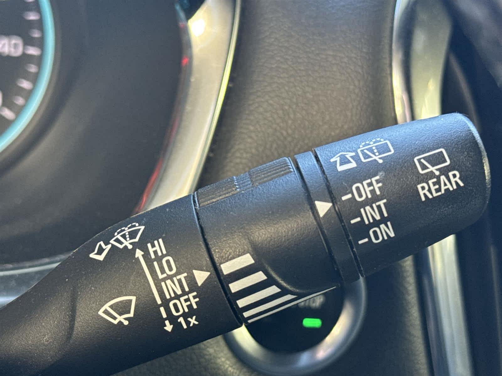 Thumbnail: 2023 Chevrolet Traverse - 29