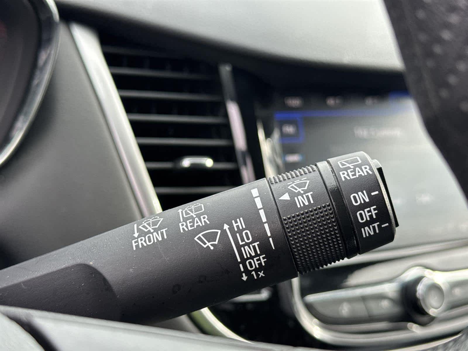 Thumbnail: 2022 Chevrolet Trax - 26