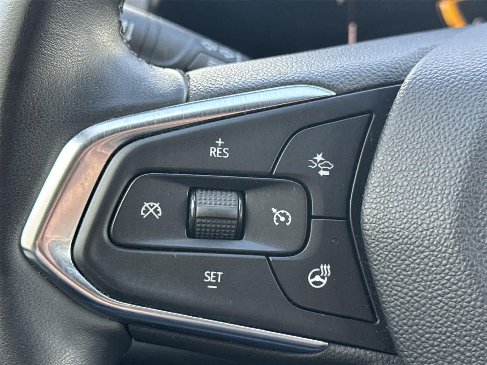 Thumbnail: 2024 Chevrolet Trax - 25