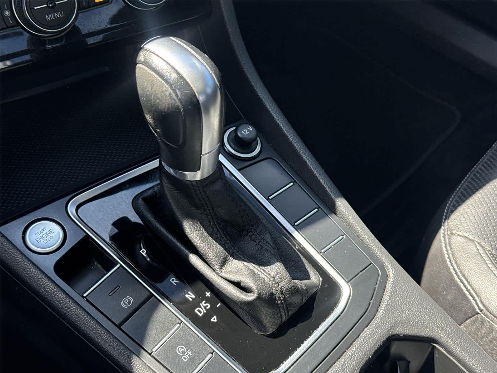 Thumbnail: 2019 Volkswagen Jetta - 19