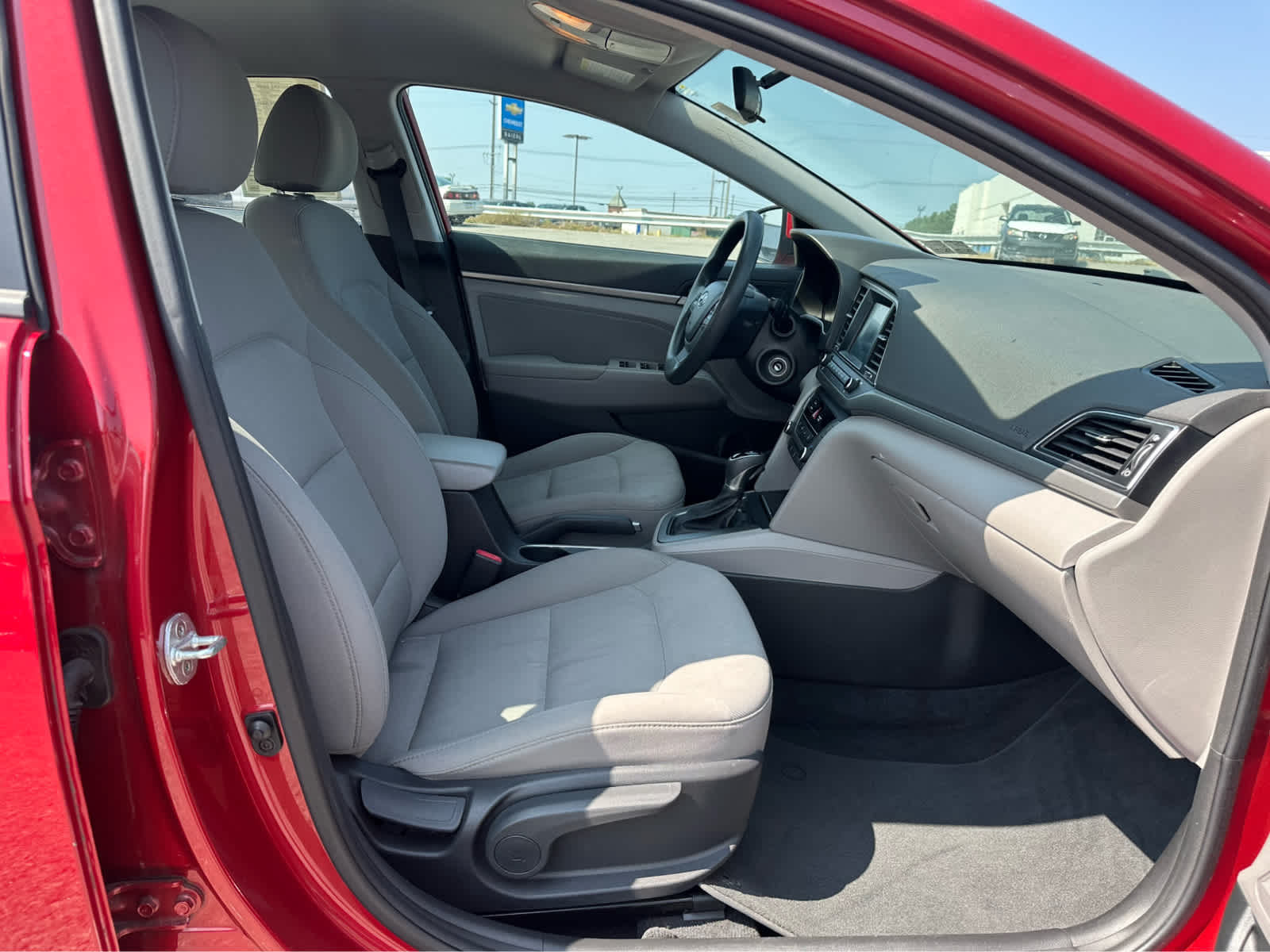 Thumbnail: 2018 Hyundai Elantra - 19