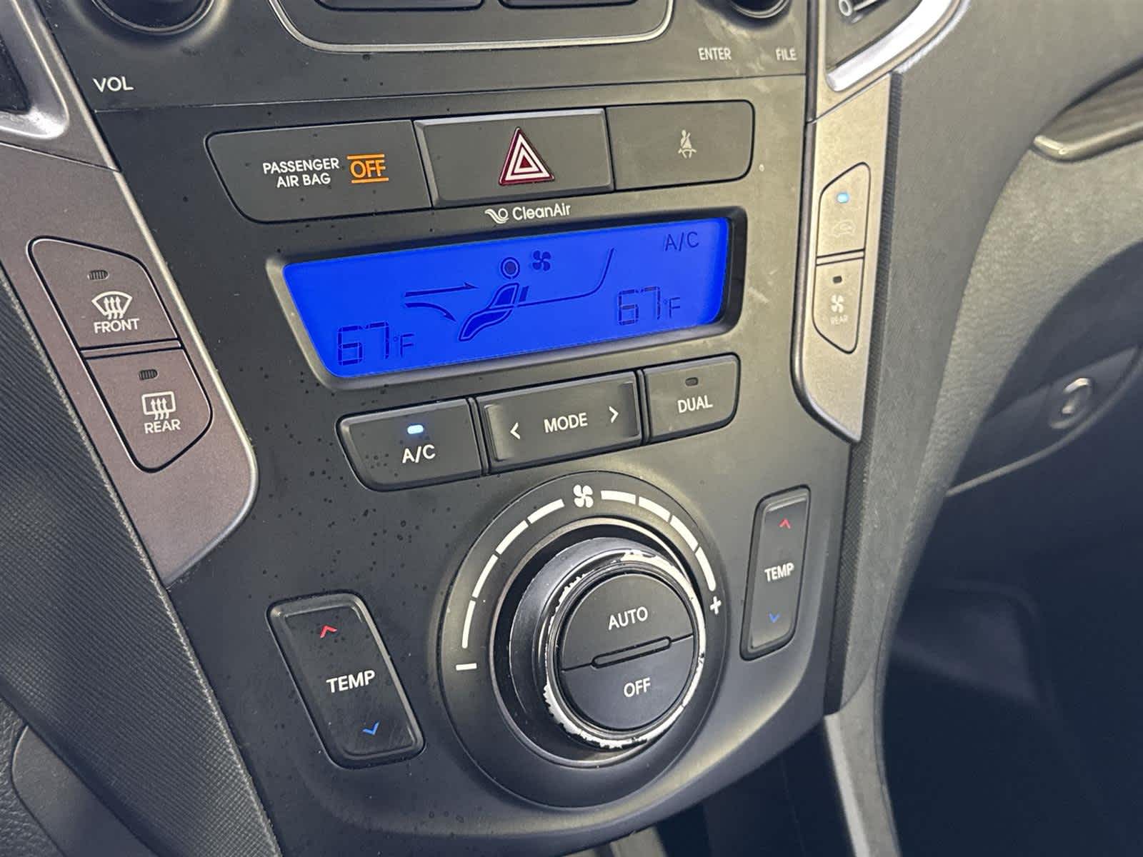 Thumbnail: 2016 Hyundai Santa Fe - 18