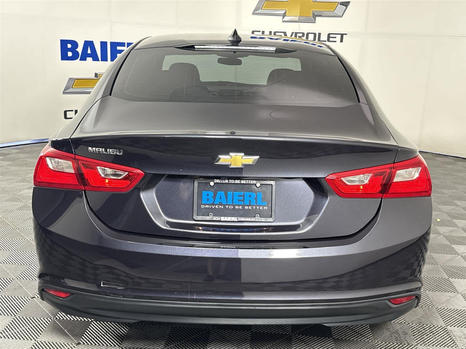 Thumbnail: 2022 Chevrolet Malibu - 3