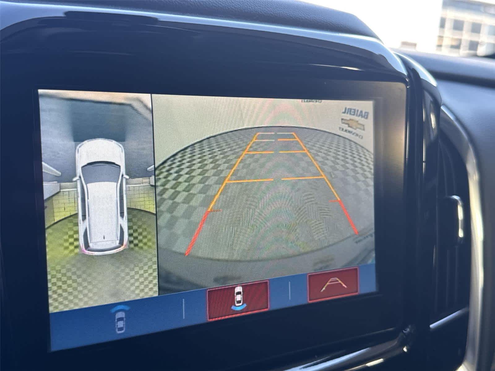 Thumbnail: 2018 Chevrolet Traverse - 17