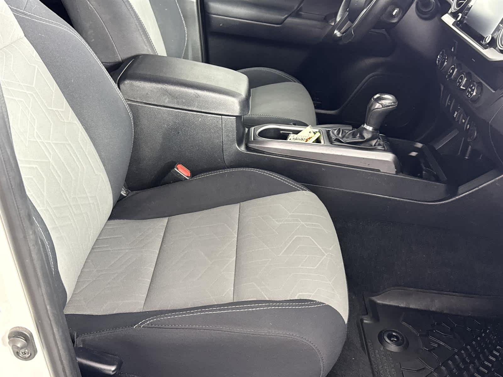 Thumbnail: 2020 Toyota Tacoma - 17