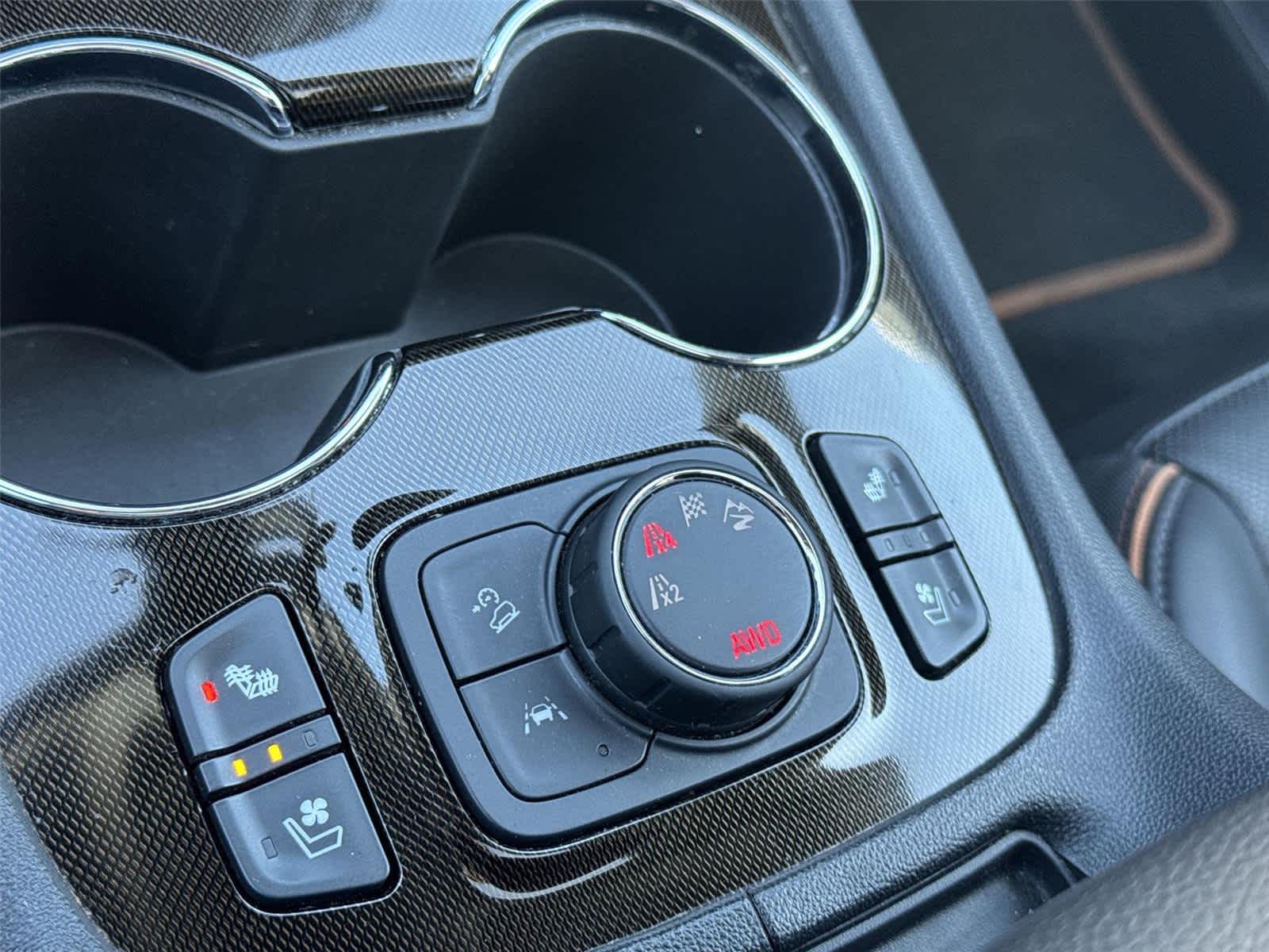 Thumbnail: 2023 GMC Acadia - 21