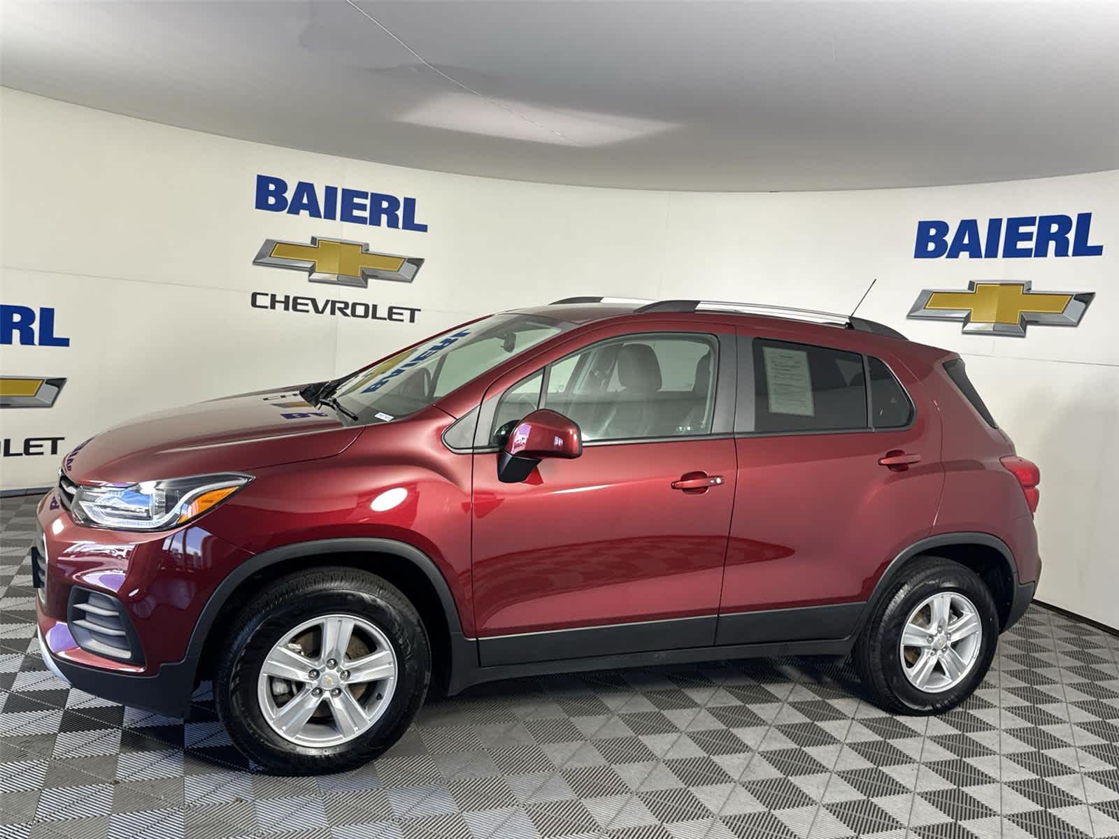 Thumbnail: 2022 Chevrolet Trax - 2