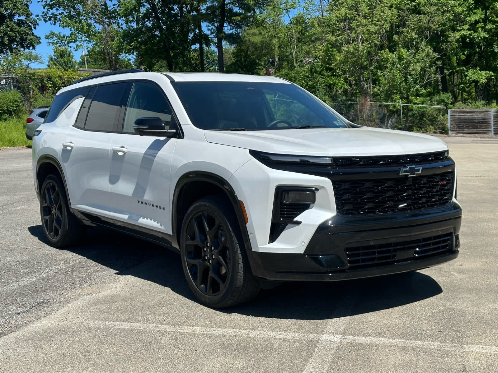 Thumbnail: 2024 Chevrolet Traverse - 3
