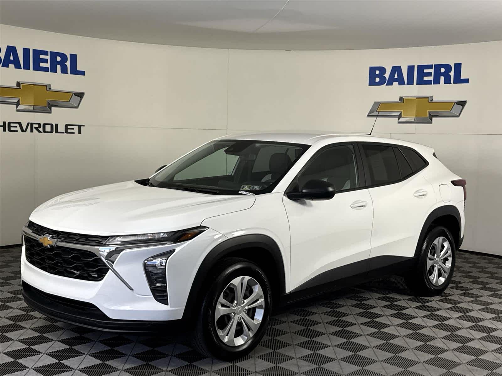 Thumbnail: 2024 Chevrolet Trax - 1