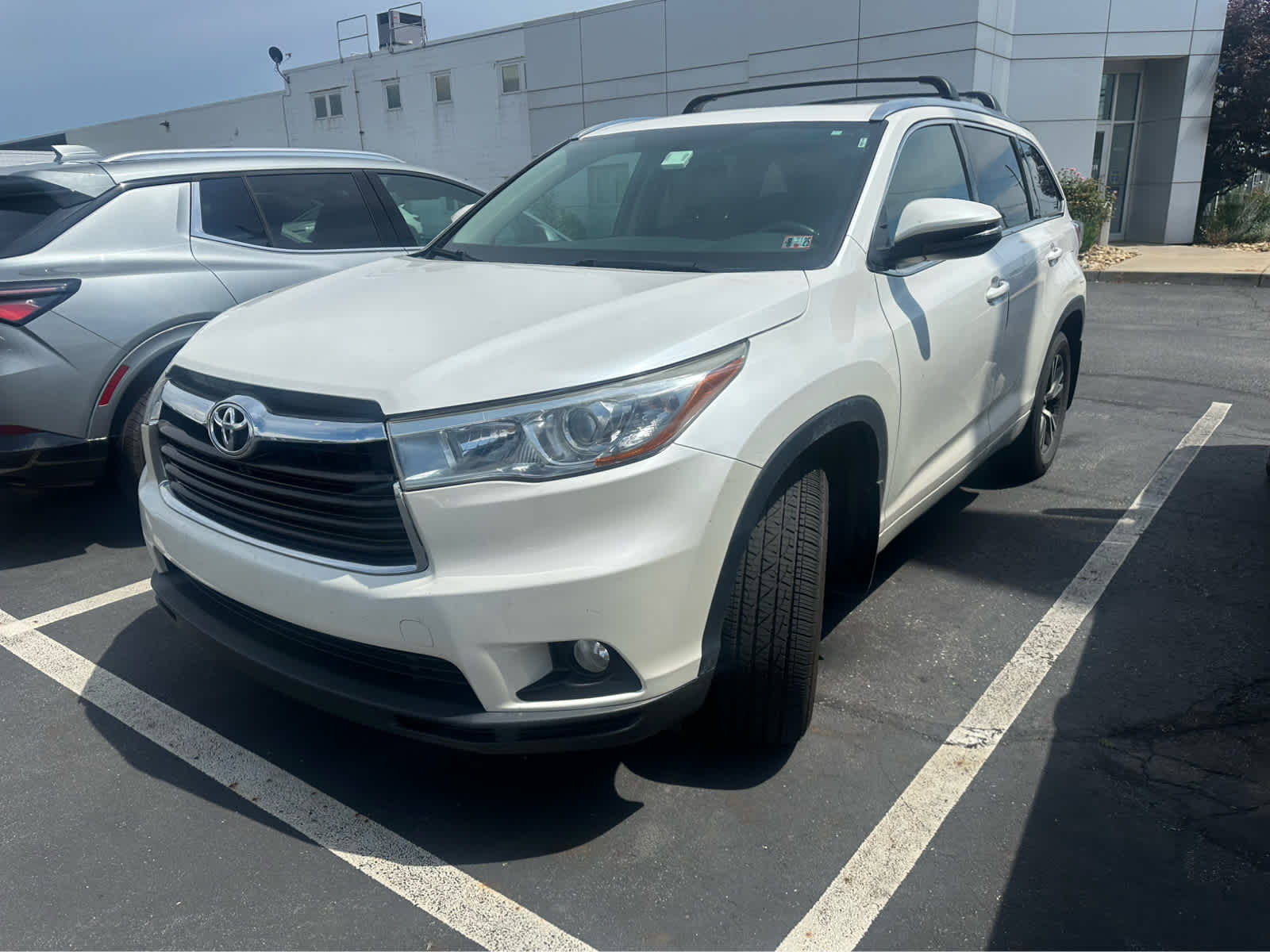 Thumbnail: 2016 Toyota Highlander - 1