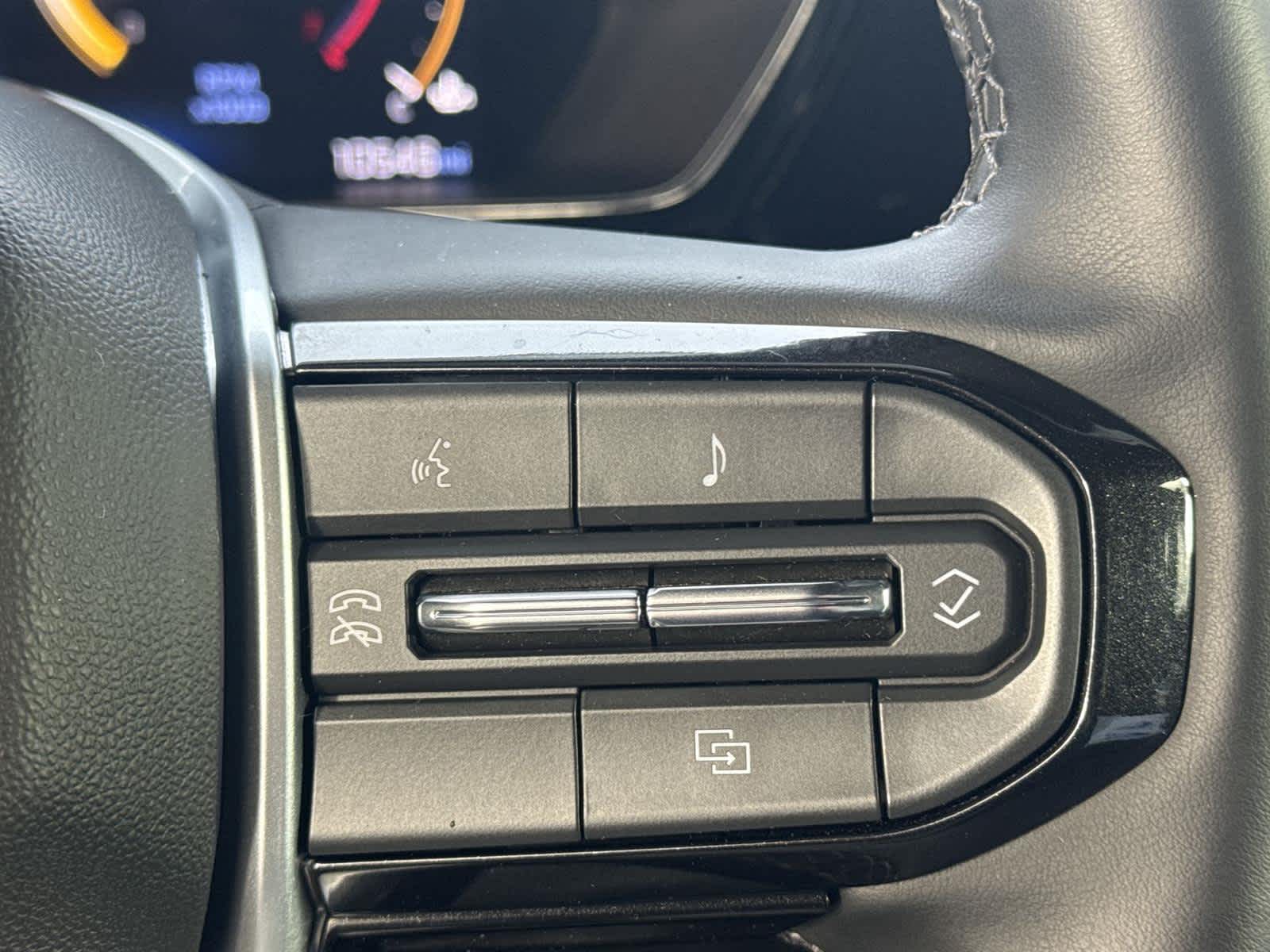 Thumbnail: 2024 Chevrolet Colorado - 26