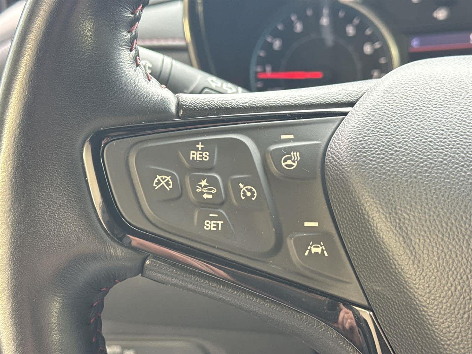 Thumbnail: 2022 Chevrolet Equinox - 28