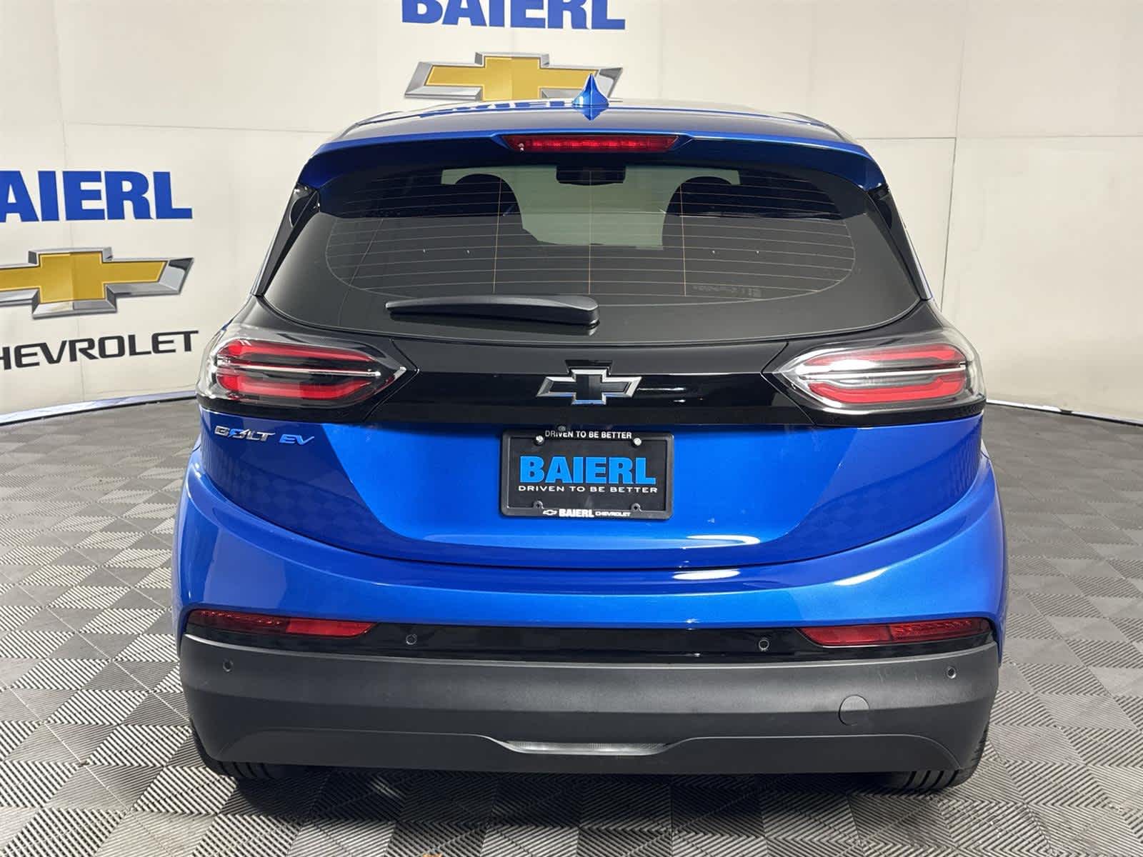 Thumbnail: 2023 Chevrolet Bolt EV - 4