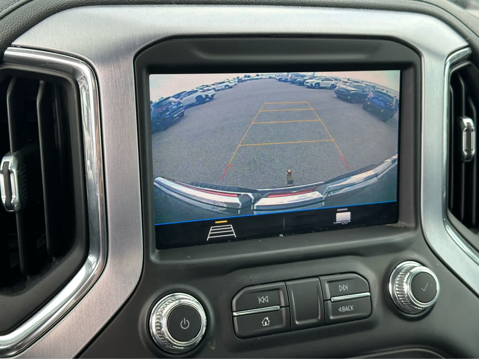 Thumbnail: 2022 GMC Sierra 2500 - 14