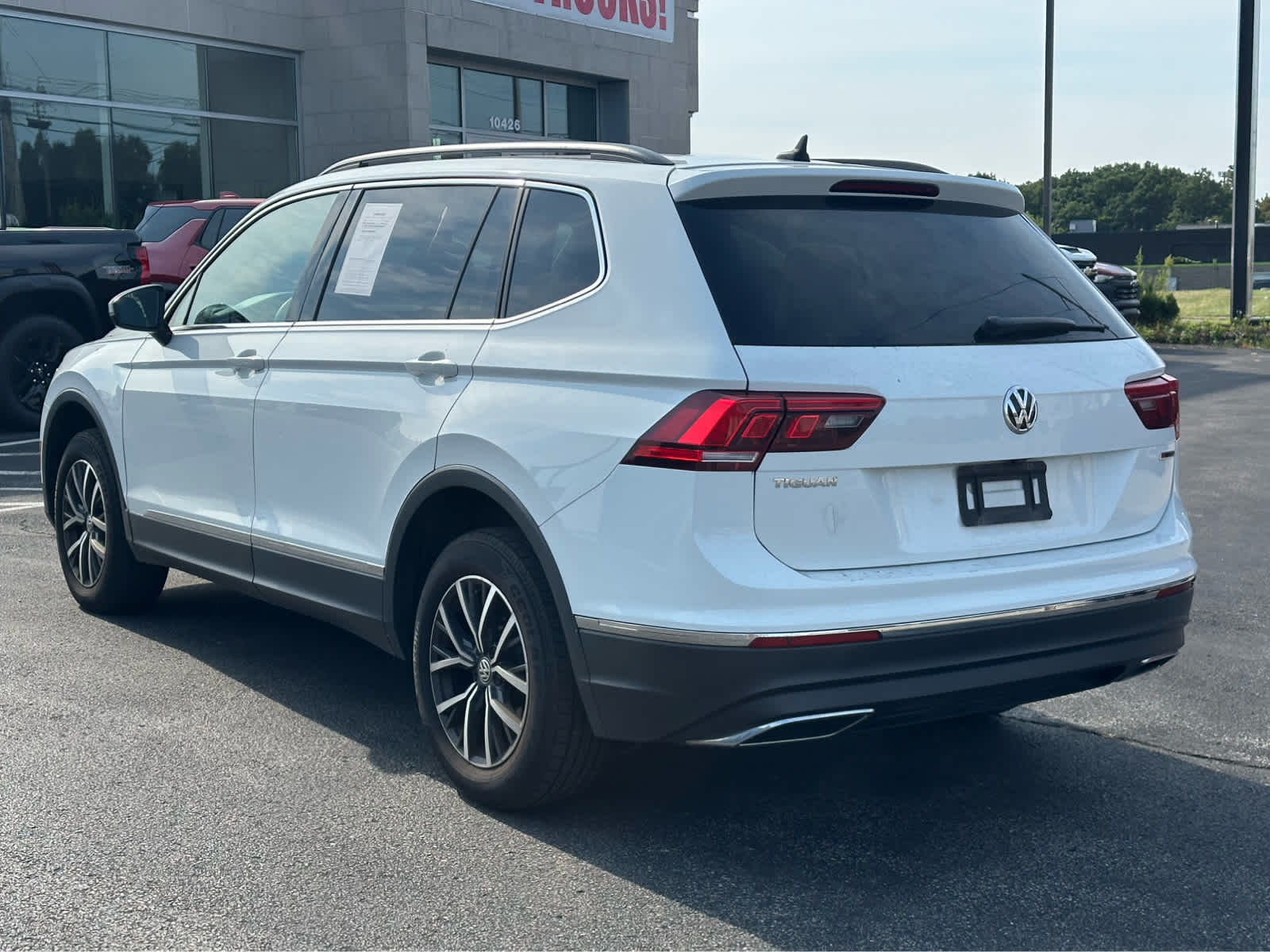 Thumbnail: 2020 Volkswagen Tiguan - 5