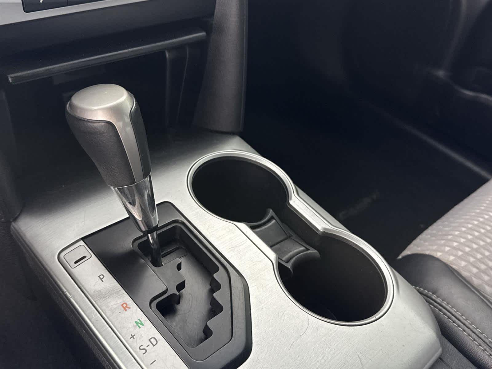 Thumbnail: 2014 Toyota Camry - 19