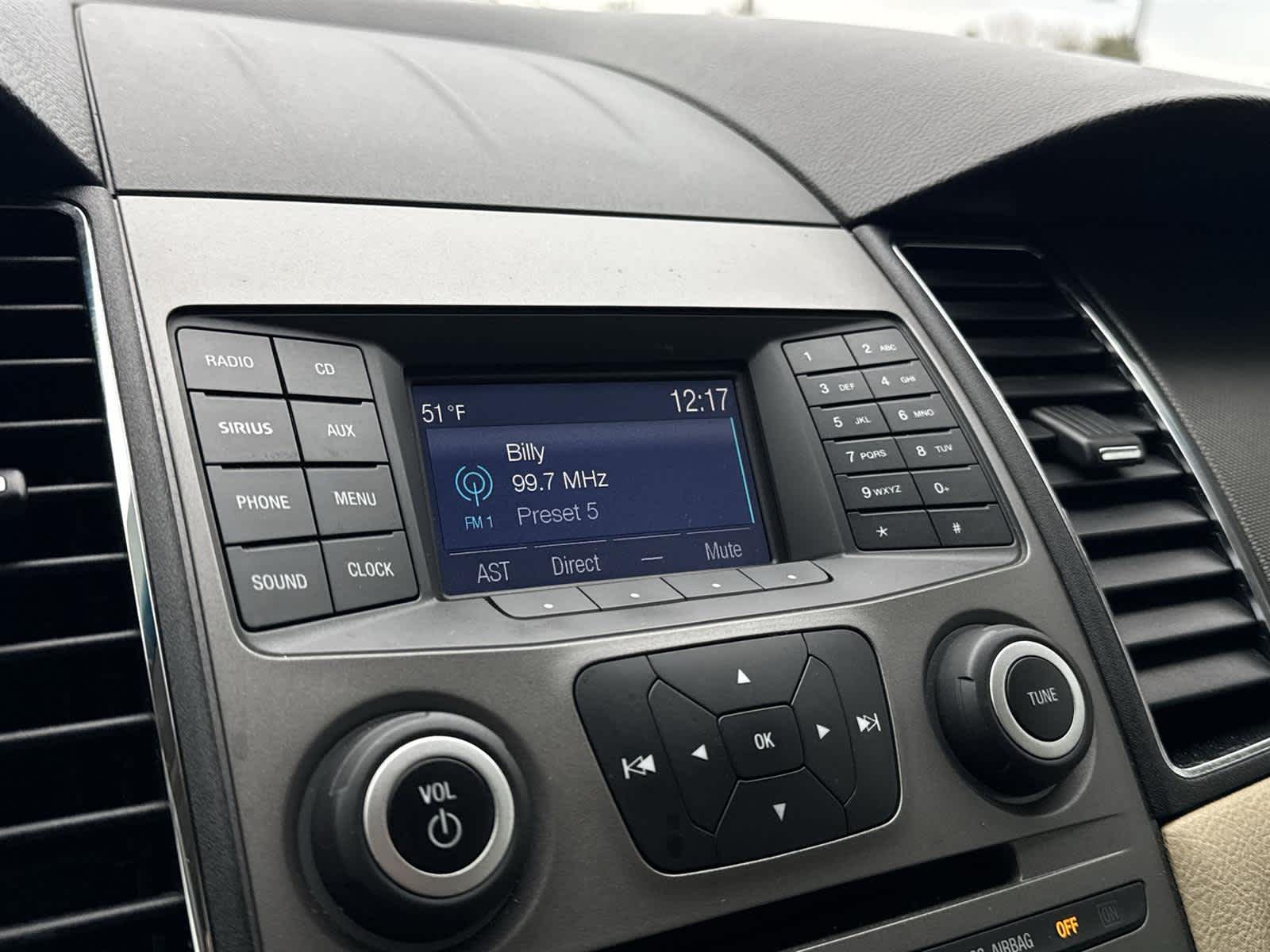 Thumbnail: 2017 Ford Taurus - 17