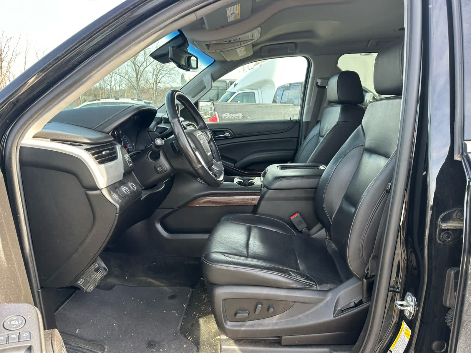 Thumbnail: 2018 GMC Yukon XL - 9