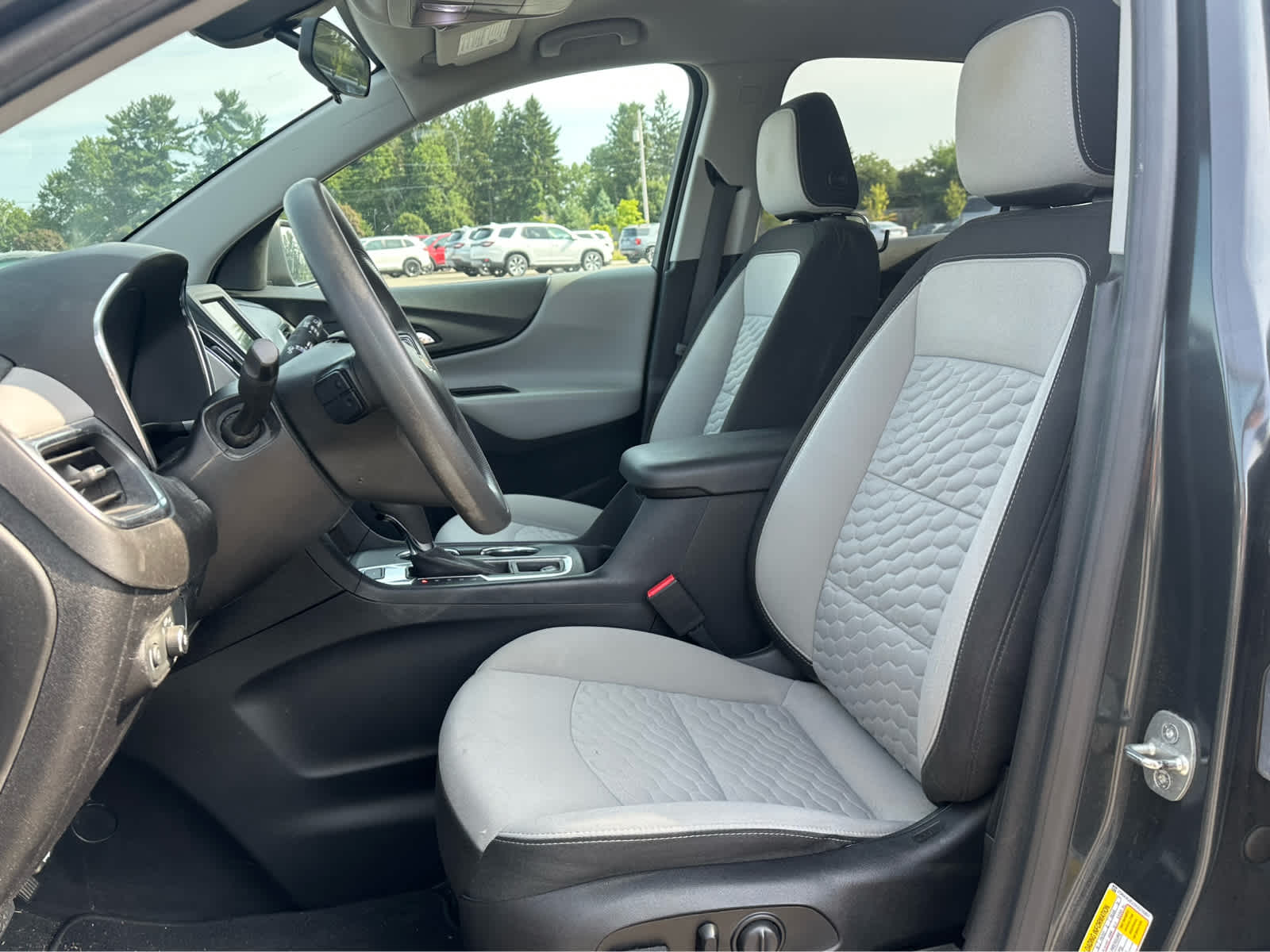 Thumbnail: 2019 Chevrolet Equinox - 10