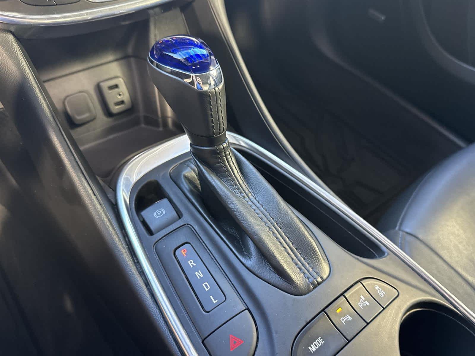 Thumbnail: 2018 Chevrolet Volt - 19