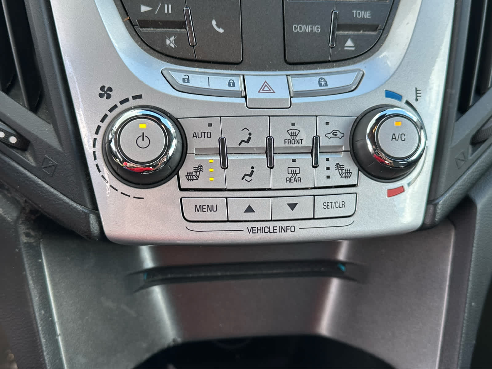 Thumbnail: 2015 Chevrolet Equinox - 16