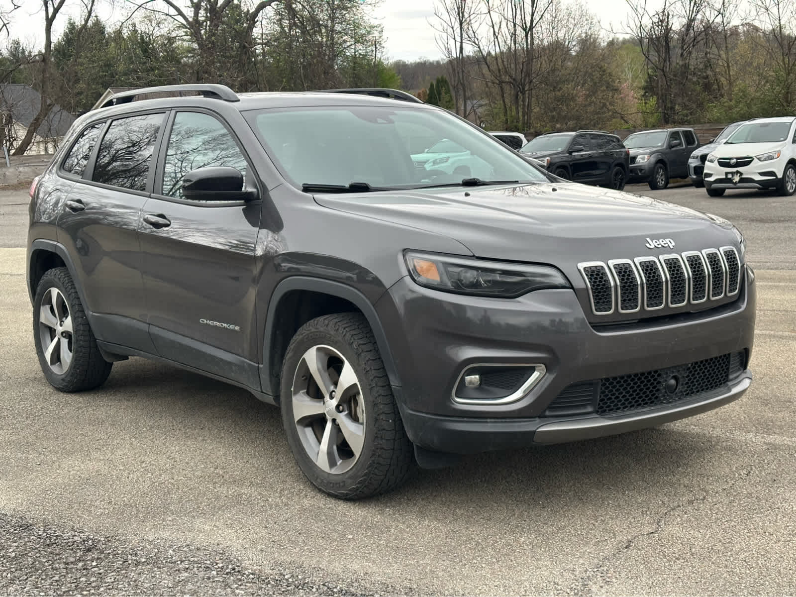 Thumbnail: 2022 Jeep Cherokee - 3