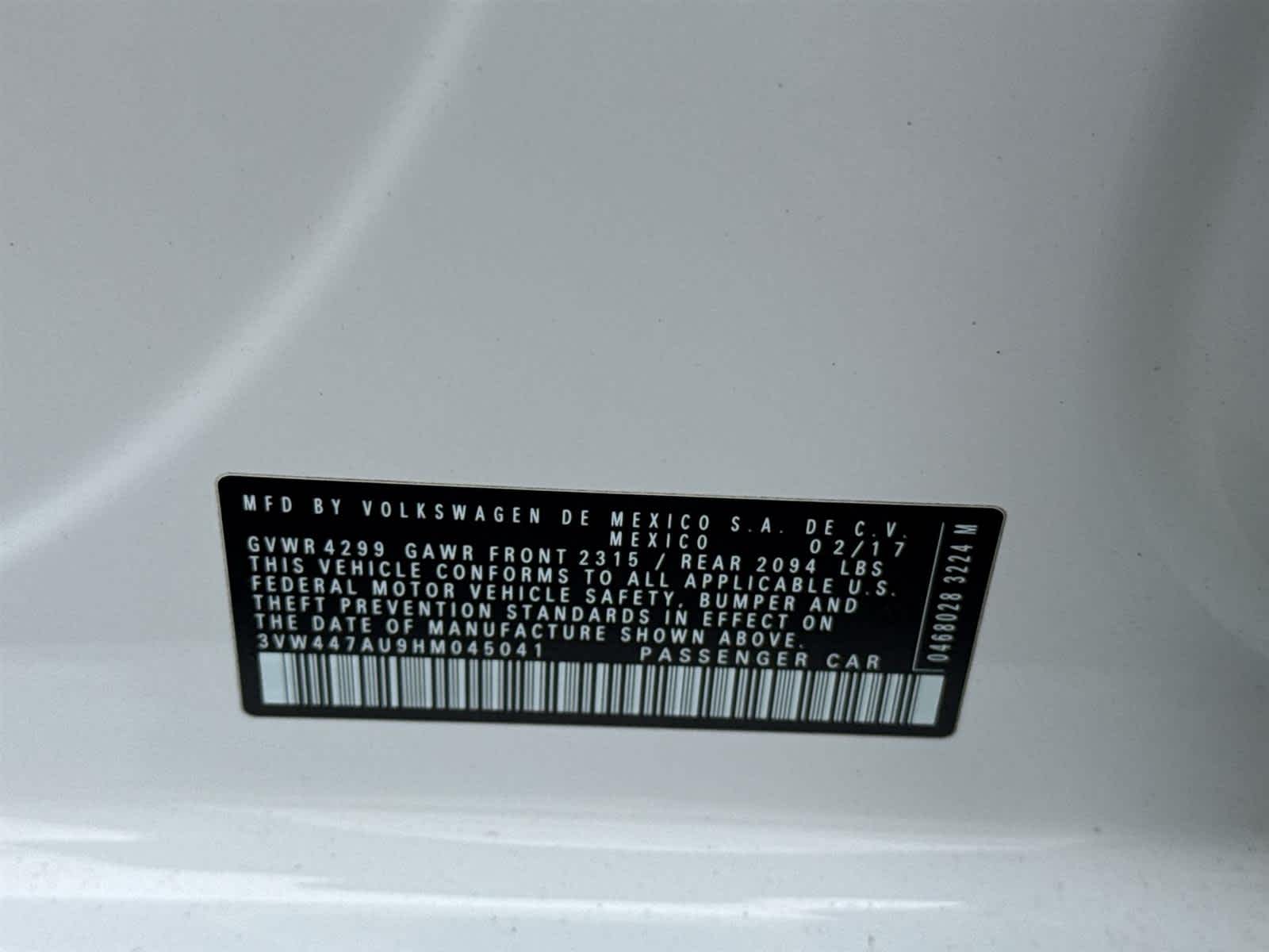 Thumbnail: 2017 Volkswagen Golf - 30