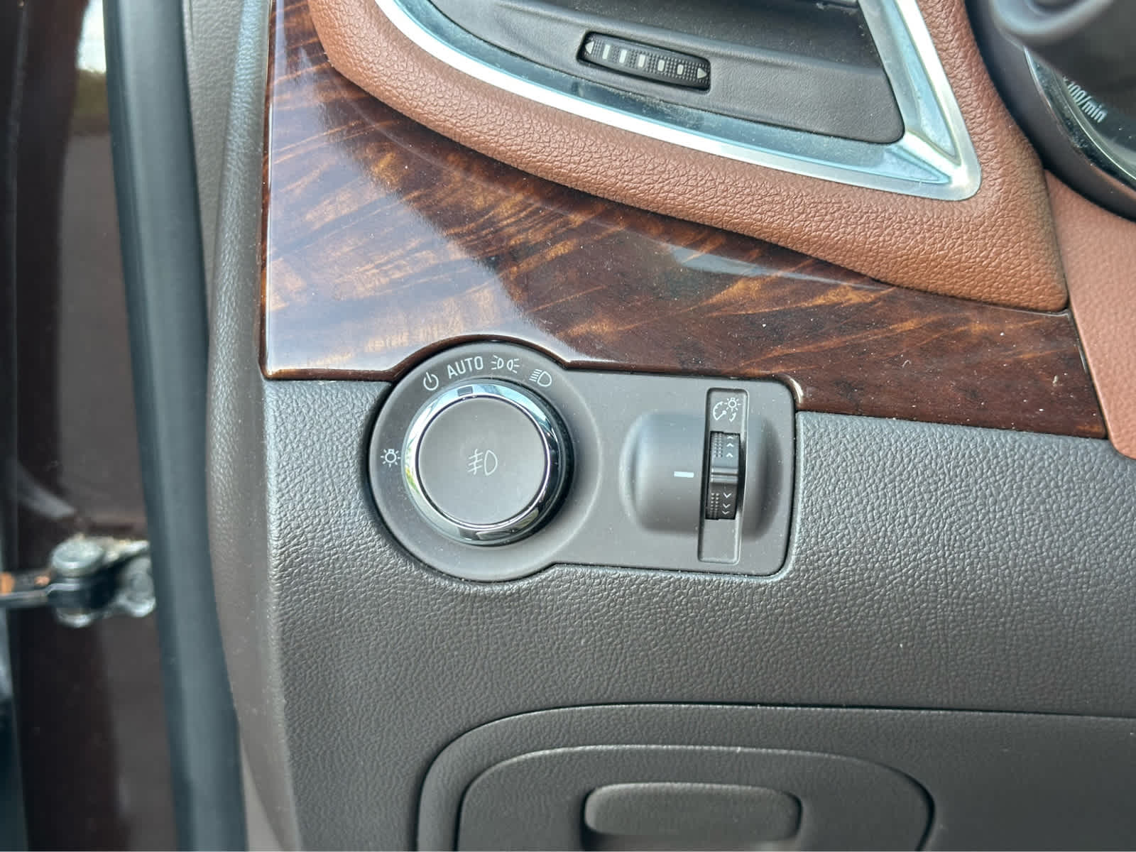 Thumbnail: 2015 Buick Encore - 18