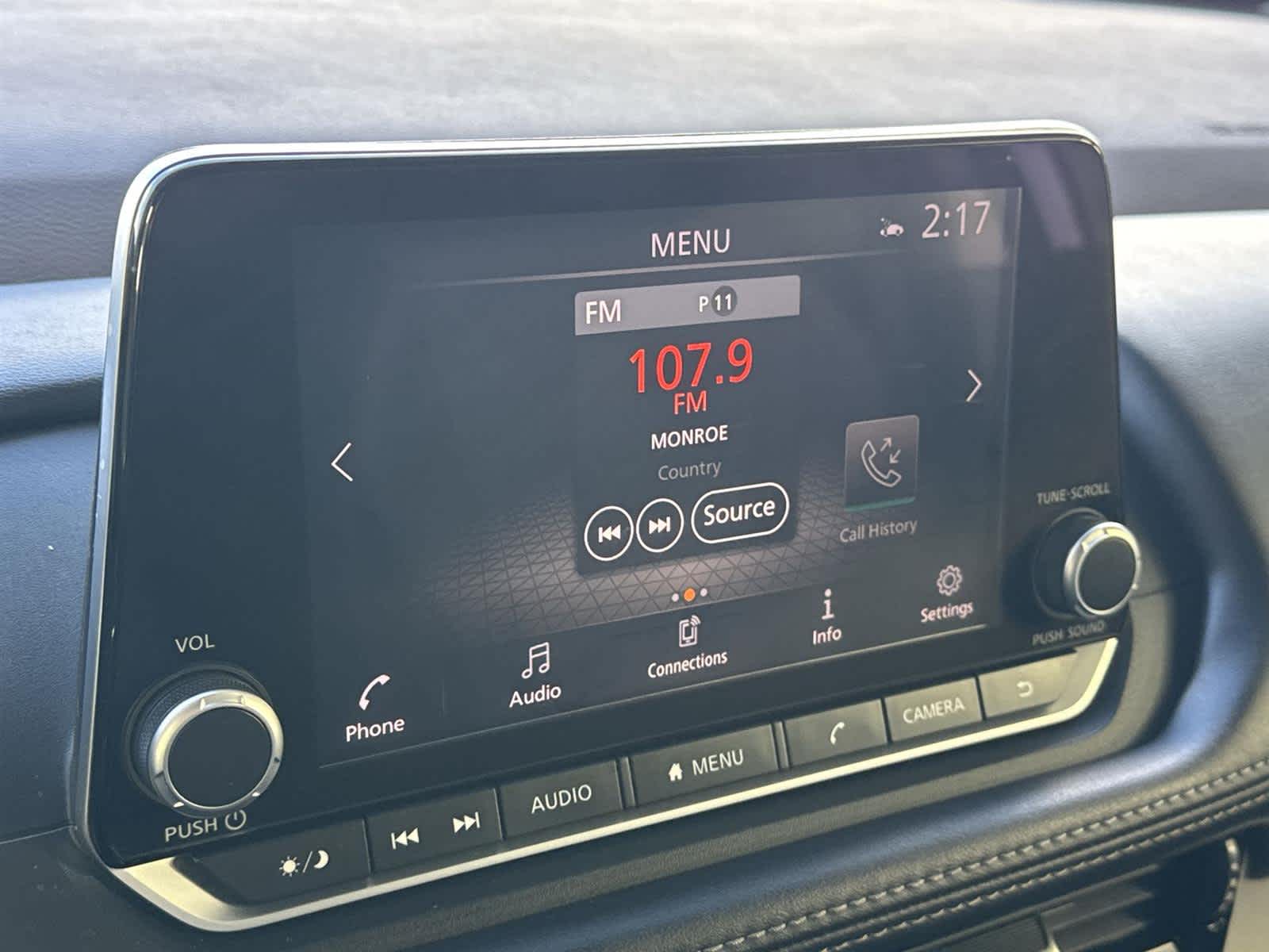 Thumbnail: 2022 Nissan Rogue - 17