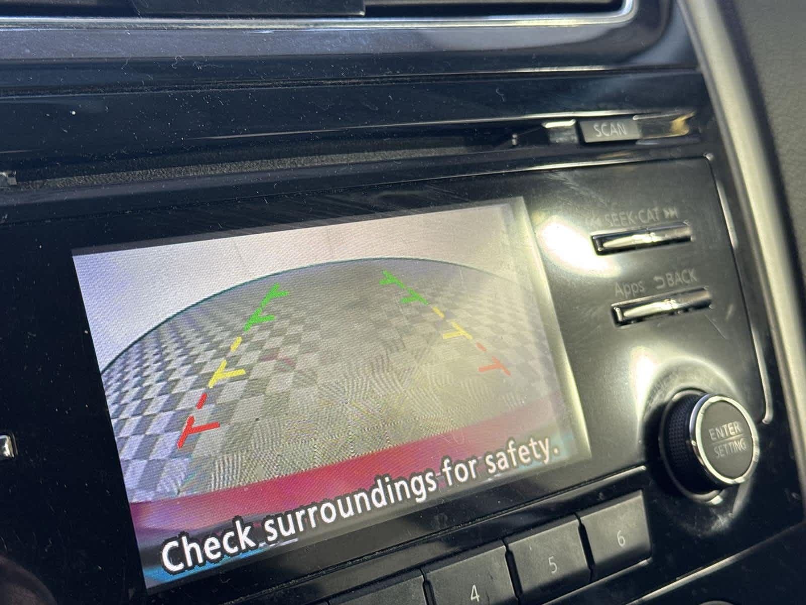 Thumbnail: 2015 Nissan Altima - 18